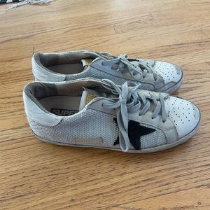 Golden goose